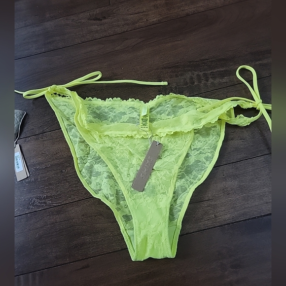 Lot 2 Skims Panties Soft Smoothing Thong String Bikini Size 4X Quality Comfort - Picture 2 of 4